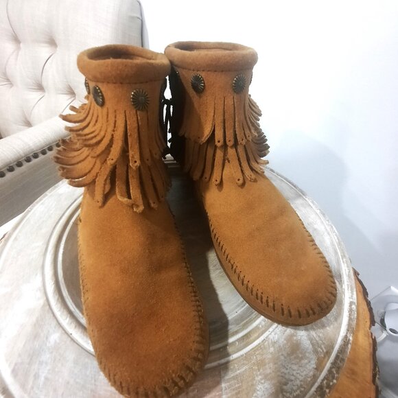 Minnetonka Leather Ankle Moccasins with Fringe Size 9 - Picture 8 of 8